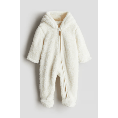 PILE BUNTING WITH EARS