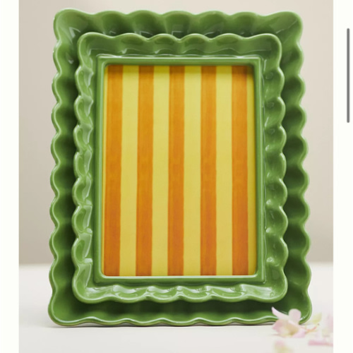 Philippa Scalloped Stoneware Picture Frame | AnthroHome