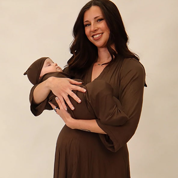 Lila Labor & Postpartum Gown in Mocha