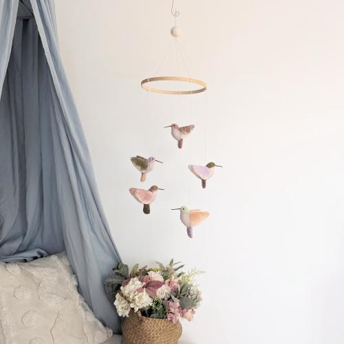Gender neutral mobile, Hummingbirds mobile, Neutral baby mobile, Garden baby mobile, Nursery baby mobile, Crib mobile girl, Nature