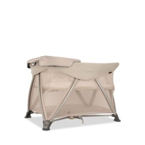 SENA™ aire Play Yard & Travel Crib + SENA™ series changer