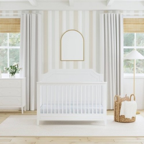 DaVinci Chloe Regency 4-in-1 Convertible Crib - White