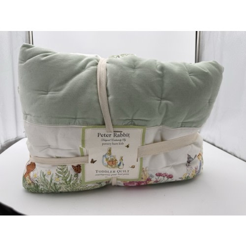 Pottery Barn Kids The World Of Beatrix Potter Peter Rabbit Decor TODDLER QUILT￼