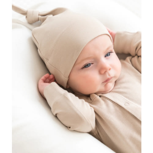 Classic Knotted Hat