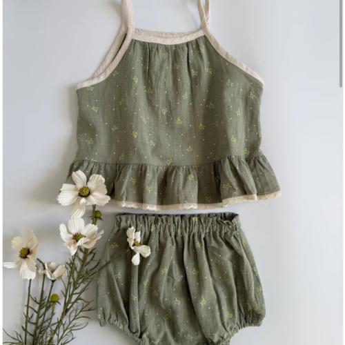 Evelyn Ruffle Set – Three Peas