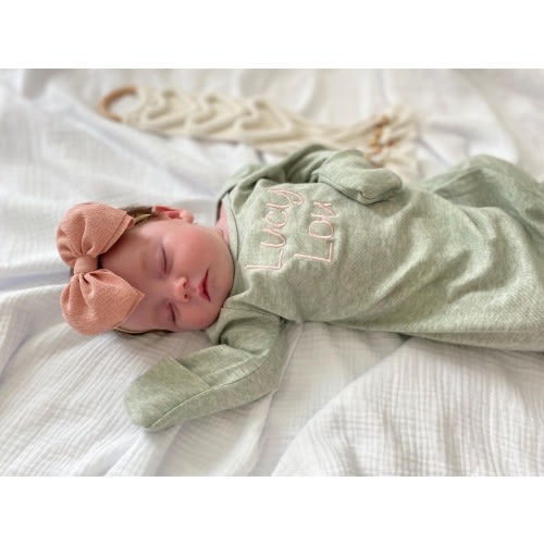 Sage Green Baby Gown, Newborn Personalized Knot Gown, Newborn Knot Hat, Gift for Newborn, Baby Shower Gift, Mom Hospital Bag