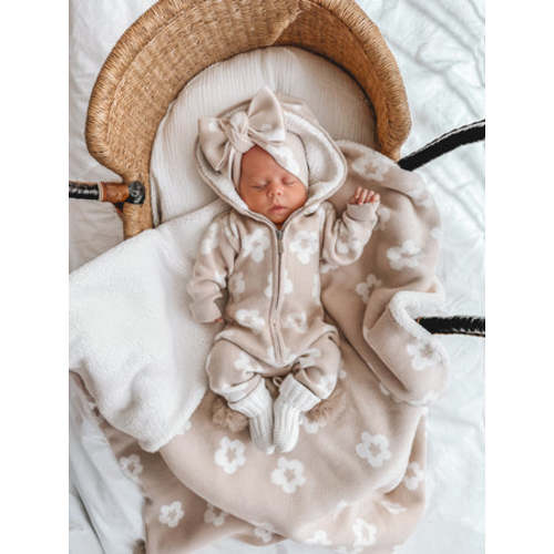 Lola Sherpa Blanket ~ Oatmeal