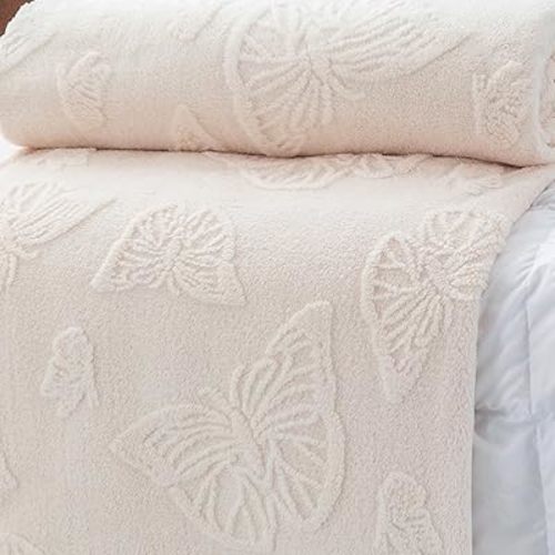 Flannel Butterfly Throw Blanket 3D Butterfly Super Soft Fluffy Lightweight Fleece Blanket for Sofa Chair Bed Camping Protecting The Sofa for All Seasons (Beige, Throw 50 x 60 inch)