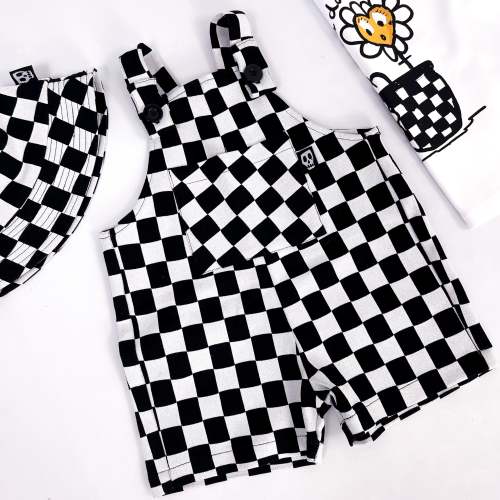 CHECKERBOARD SHORT DUNGAREES