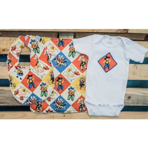 Cowboy Baby Gift Set - Giddy Up - includes Baby Bodysuit, Bib, Burp Cloth - Size NB-12 months