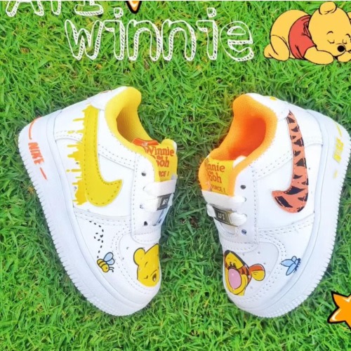 pooh baby shoes