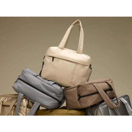 Stevyn Duffel Bag with Shoe Compartment in Walnut | CALPAK