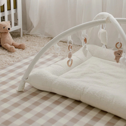 PRE-ORDER Gingham Play Mat - Latte – Munchkin & Bear