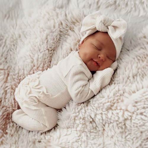 Organic Waffle Ruffle Zip Footie, Snow