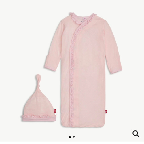 Magnetic Gown & Hat Set with Ruffle – Magnetic Me