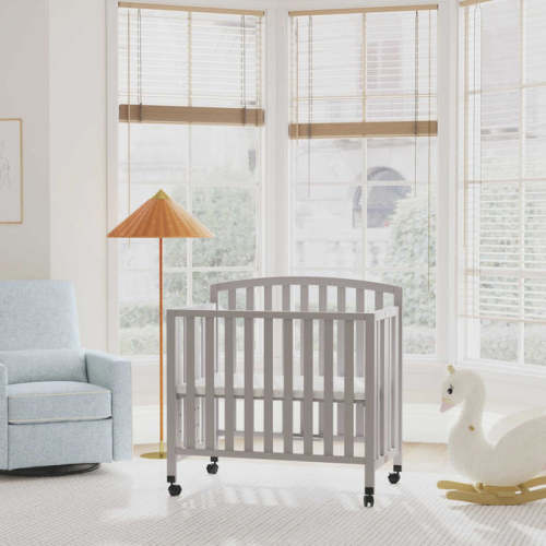 Dylan Folding Portable 3-in-1 Mini Crib – DaVinci Baby
