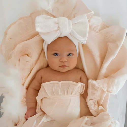 <tc>Baby headband with bow</tc>