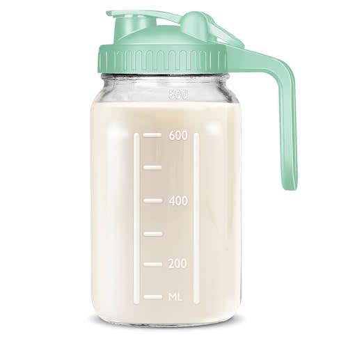 UYEIKMLOP Mason Jar Pitcher, 32 OZ Breast Milk Pitcher Double Leak Proof with Pour Spout Handle, Wide Mouth Iced Tea Pitcher for Fridge, Creamer Container for Coffee, Sun Tea juice (Green,1 Pack)