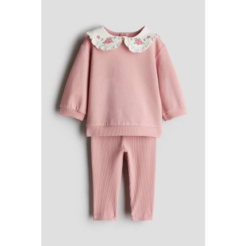 2-PIECE TOP AND LEGGINGS SET