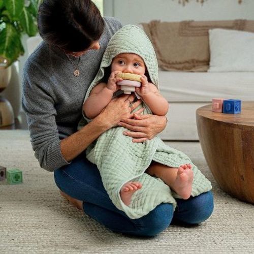 Comfy Cubs Hooded Baby Towels - 6 Layer, 100% Muslin Cotton - Large 32 X 32 Inch - 1-pack Unisex
