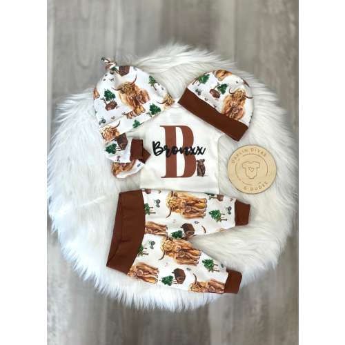 Highland Cow Coming Home Outfit, Personalized