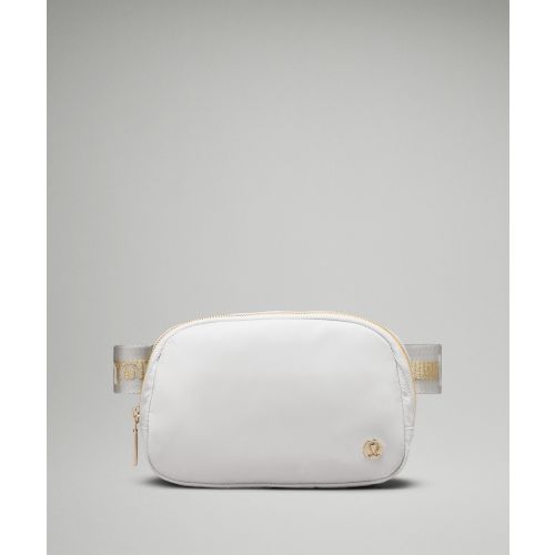 Everywhere Belt Bag 1L