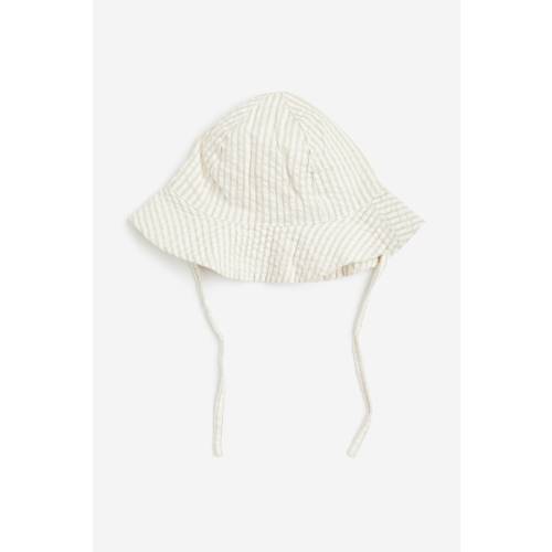SUN HAT