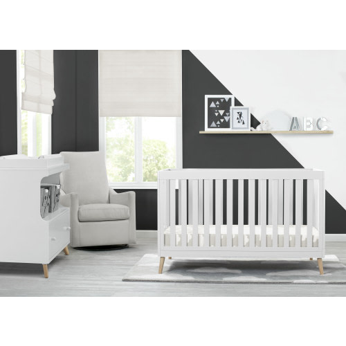 Essex 4-in-1 Convertible Crib