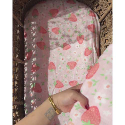 Reversible Organic Muslin Blanket - Strawberry Garden – AEGI BLOOM