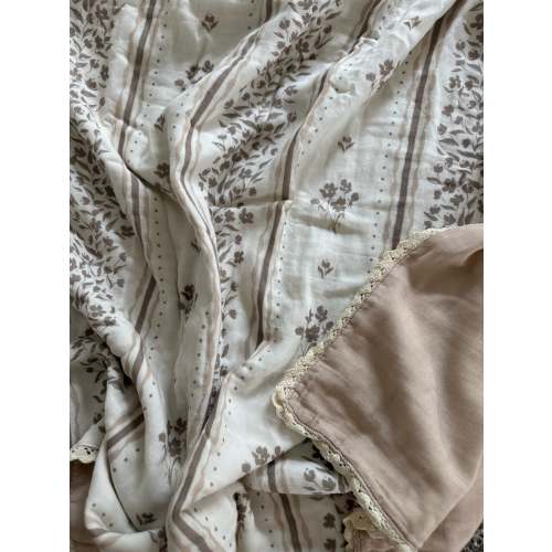 Lettie Floral 6 Layer Gauze Blanket w/ Lace