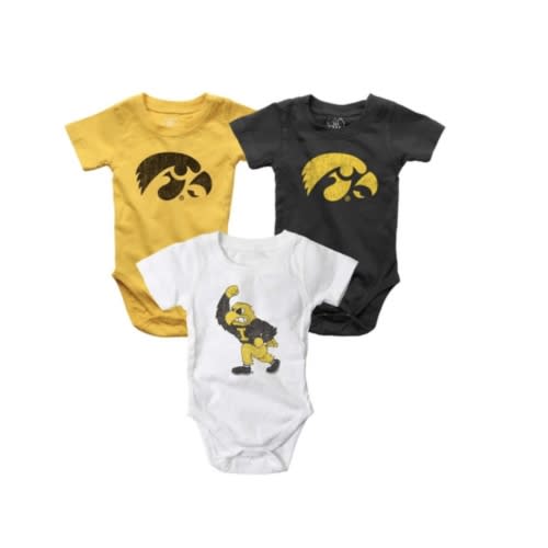 Wes and Willy Infant Iowa Hawkeyes Hopper Onesie 3pk | SCHEELS.com