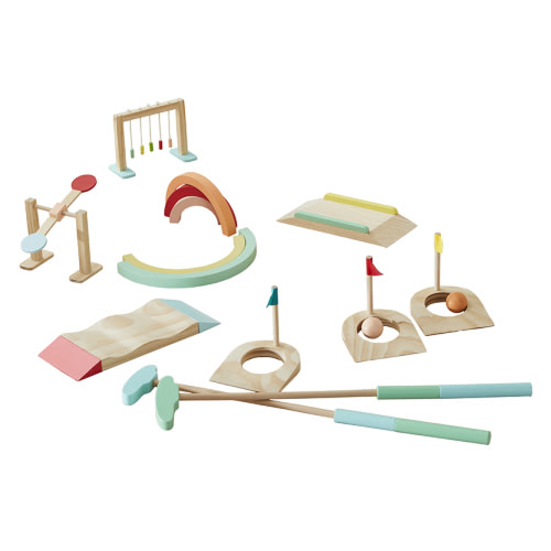 Good Wood Mini Golf Game - Wonder & Wise