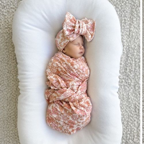 Muslin Swaddle + Bow Set | Blossom – Little and Fern