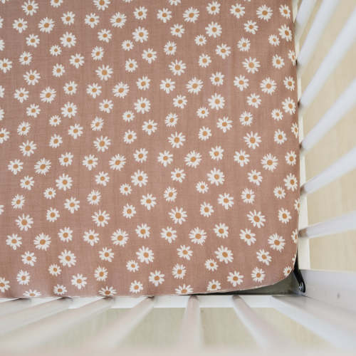 Daisy Dream Muslin Crib Sheet – Mebie Baby