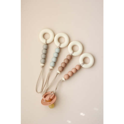 Silicone Pacifier Holder
– littleCHEW