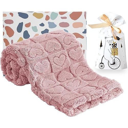 Fleece Baby Blanket for Girls Boys, Soft Cozy Fluffy Heart Checkered Blanket, Warm Receiving Blankets for Newborn Infant Toddler, Perfect for Crib Stroller 40"x30" (Light Pink)