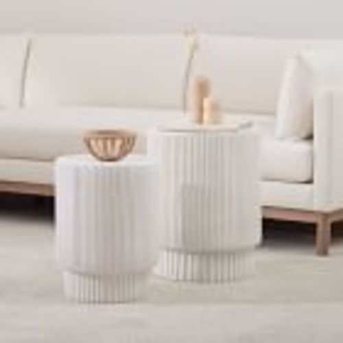 Fluted Side Table (16")