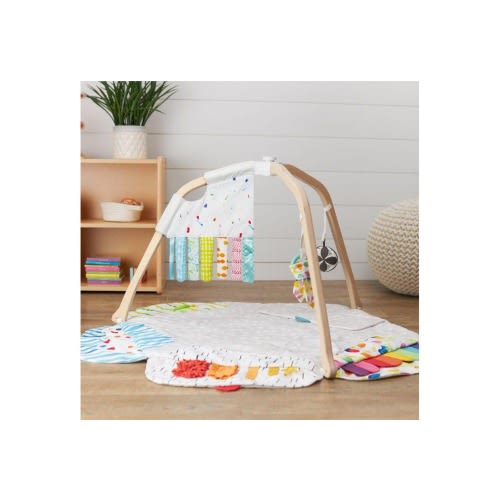 Sensory Strands | Sensory Toys for Babies | Lovevery