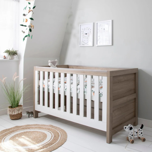 Tutti Bambini Modena 3 in 1 Cot bed in White Oak | iL Tutto
