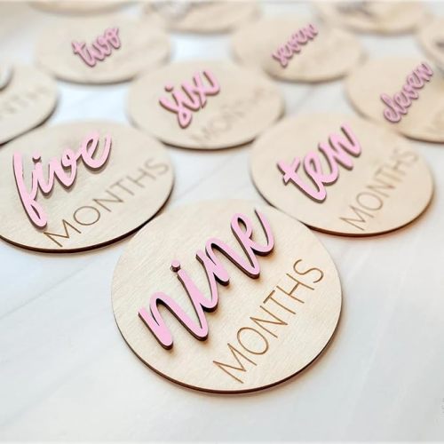 Baby Monthly Milestone Markers Disc, Wooden 3D Milestone Cards for Photos, Baby Announcement Sign, 1-12 Months, wooden baby milestone sign (Pink)