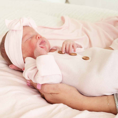 Pearl Pink Bamboo Waffle Newborn Baby Knot Gown & Hat Set