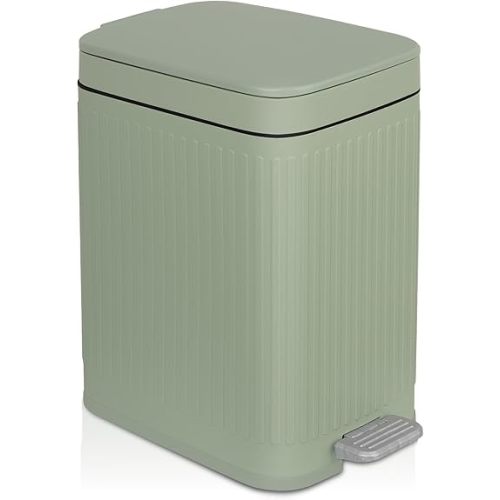 Small Bathroom Trash Can with Lid (2.6 Gallon Light Green)