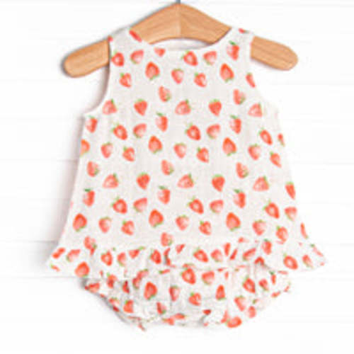 Strawberry Patch Muslin Diaper Set, Red – Stitchy Fish