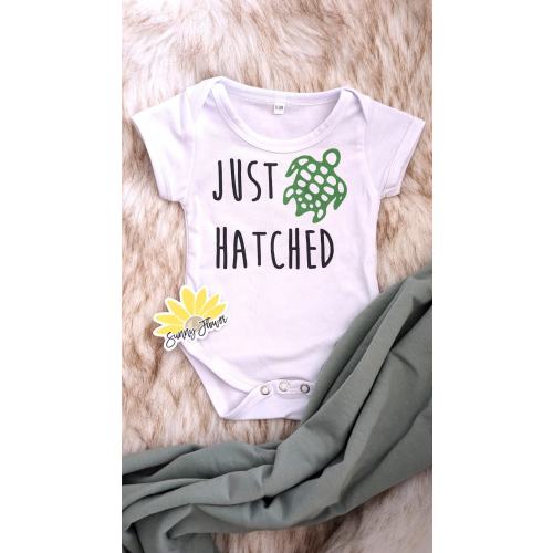 Just Hatched Onesies® Brand Bodysuit | Sea Turtle,Newborn Outfit, Baby Shower Gift,Cute Baby Outfit ,Baby Announcement,Gerber Onesies® Brand