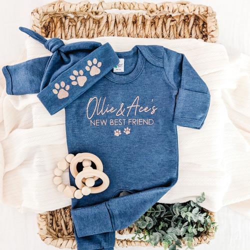 New Best Friend Baby Outfit with Pet Name, Personalized Dog Best Friend Newborn Romper, Dog Name Baby Boy Girl Outfit, Pet Sibling Romper