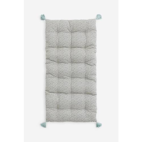 RECTANGULAR TASSELED CUSHION