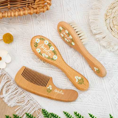 Personalized Baby Brush and Comb Set, Wooden Baby Hairbrush, Engraved Name Brush Keepsake Gift, Baby Girl Gift, Gift for New Mom Baby Shower