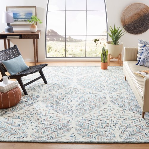 SAFAVIEH Handmade Capri Ilianka Wool Rug