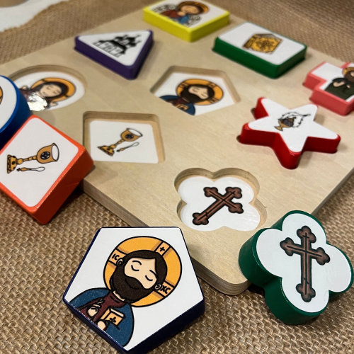 Icon Friends Wooden Shape Puzzle