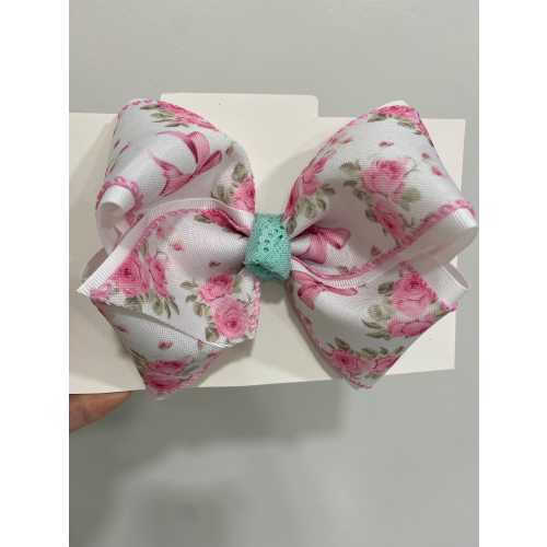 Love Shack Fancy Inspired spring boutique bow